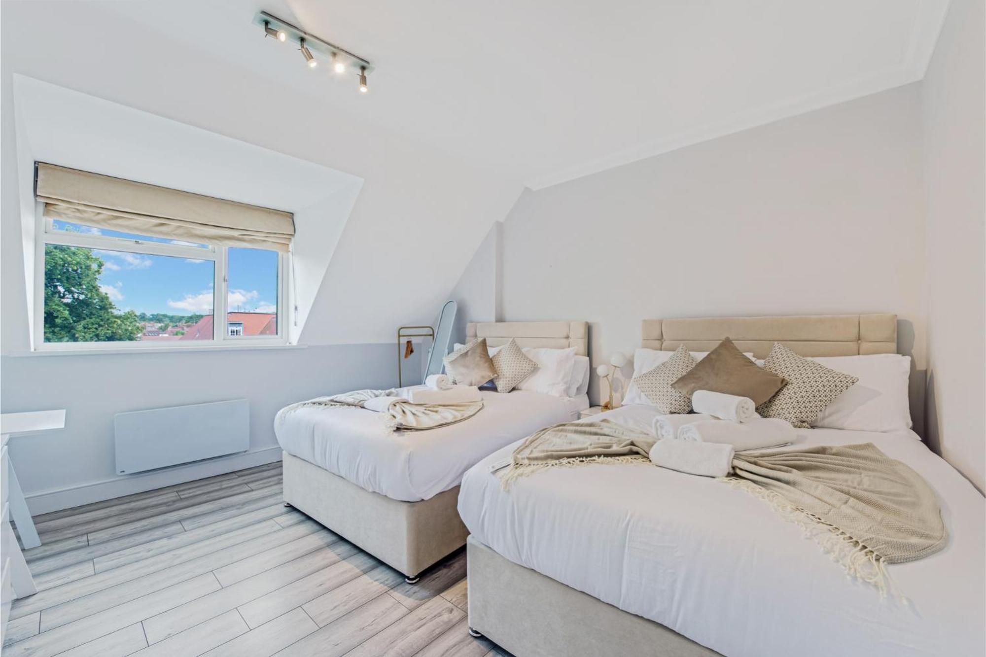 Sweet And Lovely 2Br With Free Parking London Kültér fotó