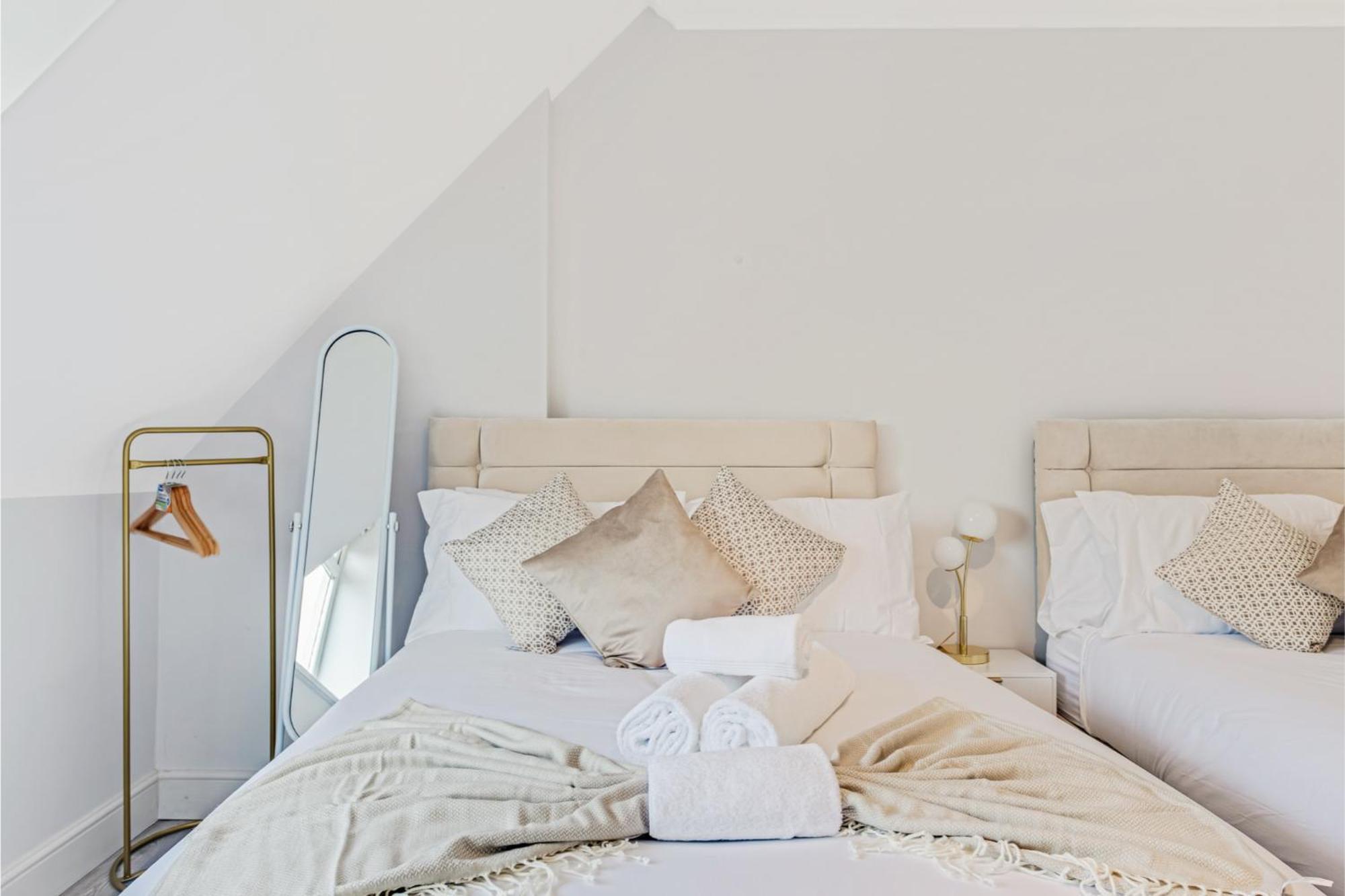 Sweet And Lovely 2Br With Free Parking London Kültér fotó